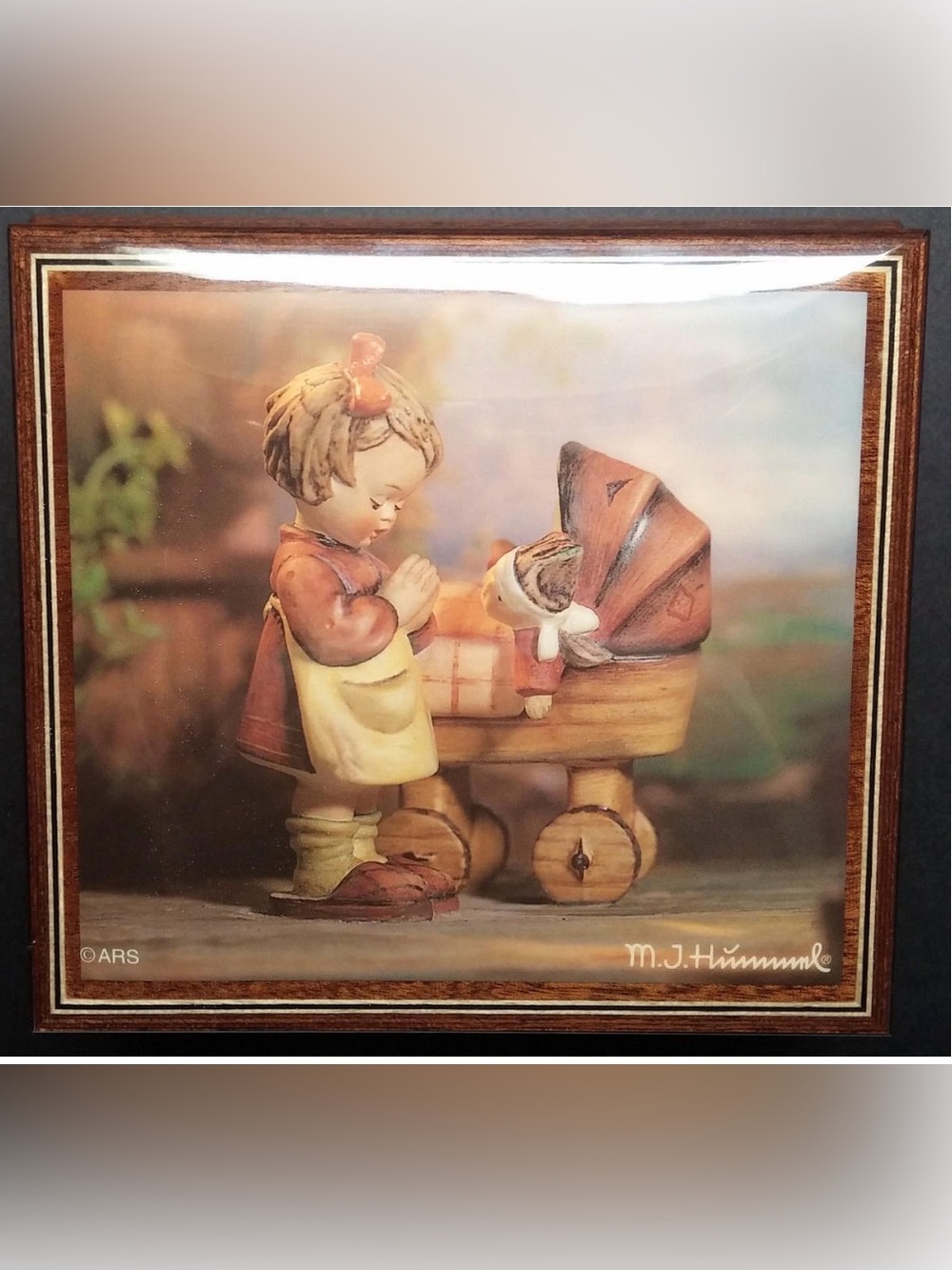 Vintage M.J. Hummel Wood Music Box Lullaby Wiegenlied by Mozart